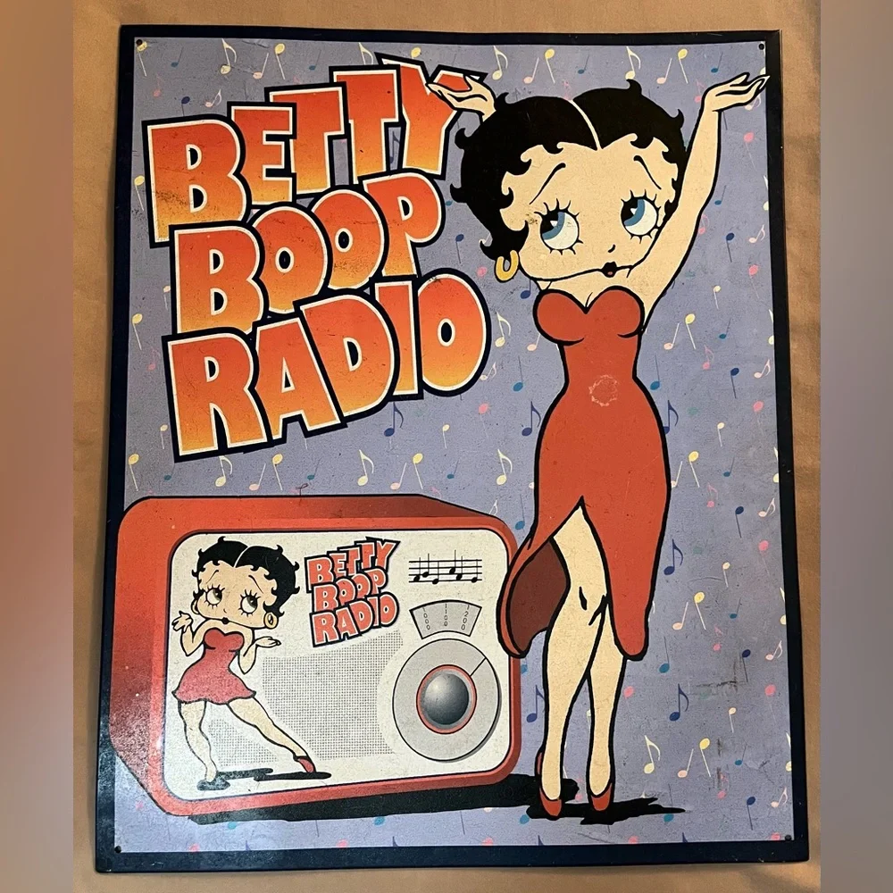 Betty Boop Radio Wall Decor - Red and Black
